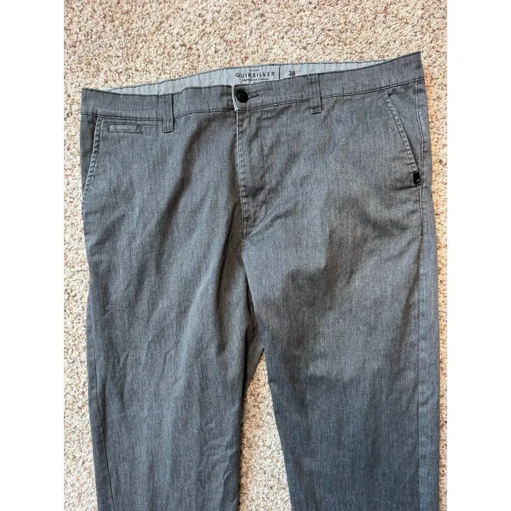 Quiksilver Mens Pants, size 38, Khaki, Straight fit; charcoal gray